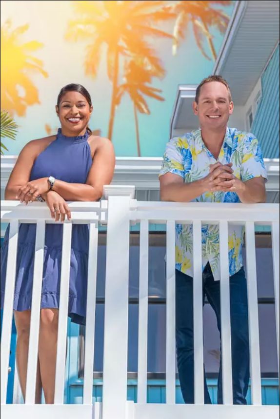 100 Day Dream Home: Beachfront Hotel S01