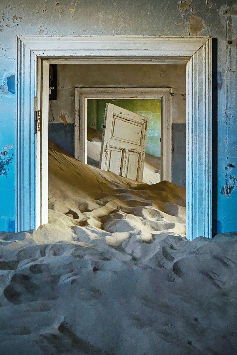 Mysteries of the Abandoned S10