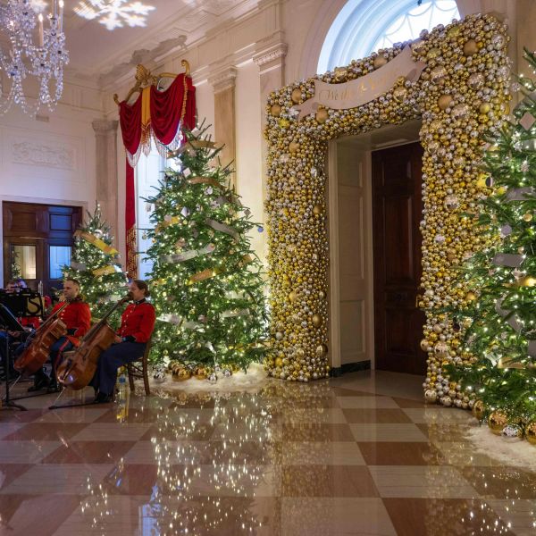 White House Christmas S2022