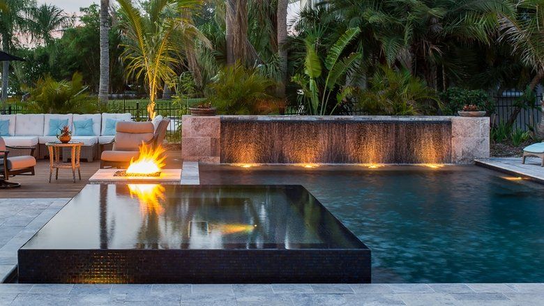 Insane Pools: Off The Deep End S01